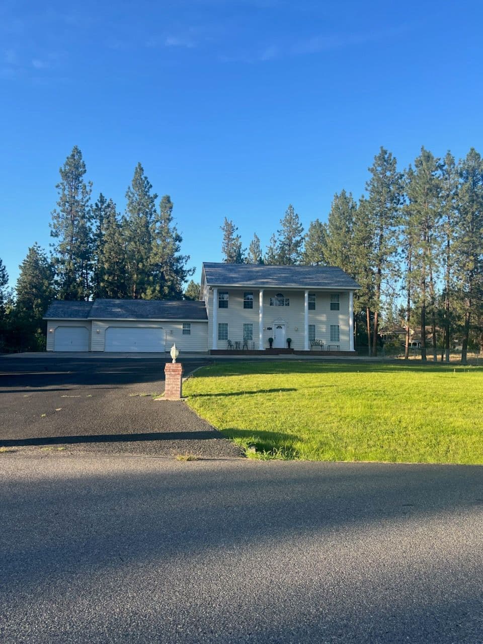 Stunning Nine Mile Falls Home Makeover image